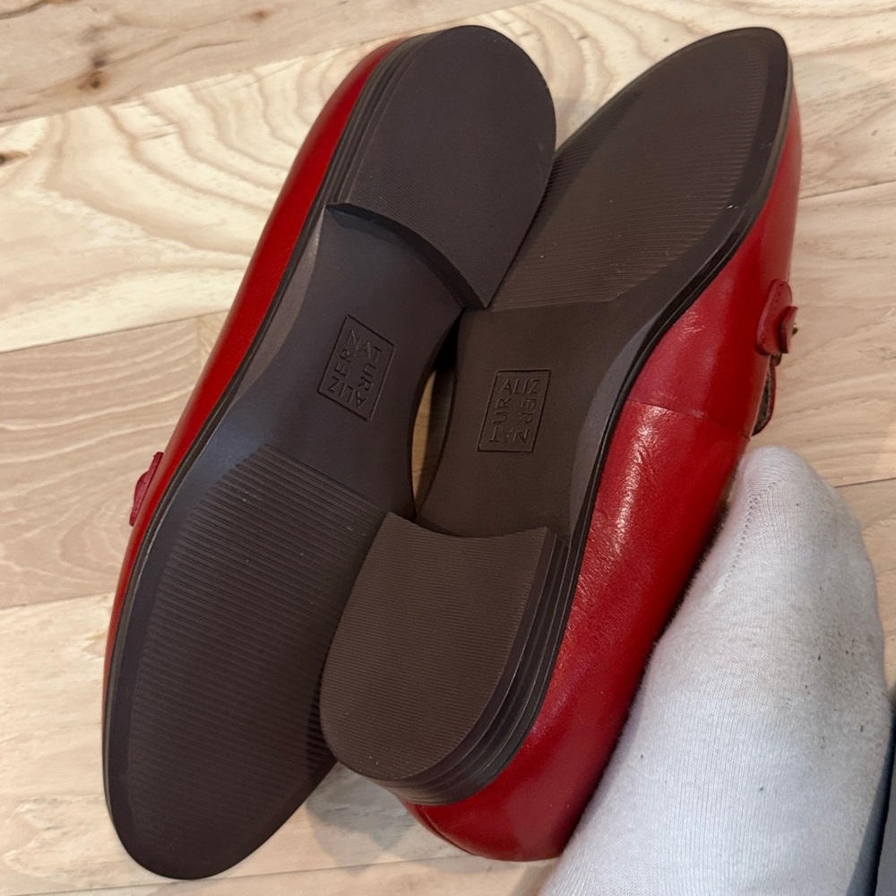 Naturalizer Red Leather Flats with Gold Chain - Picture 3 of 5